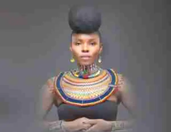 “Hopefully Nothing Hits You” – Yemi Alade Claps Back At Rude Fan